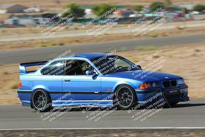 media/Oct-01-2022-Team Topak Racing (Sat) [[f860fb51be]]/2-Inter Low 2/session 1 turn 3/
